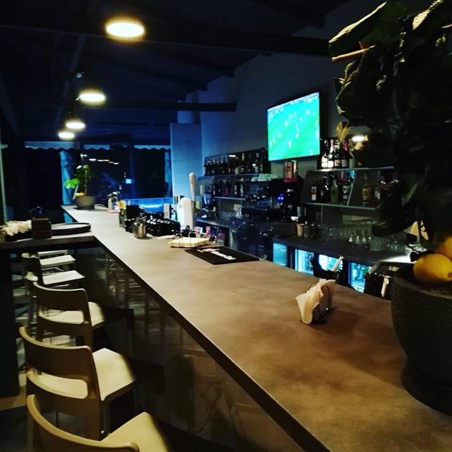 Marina Surf Hotel Năvodari Екстериор снимка